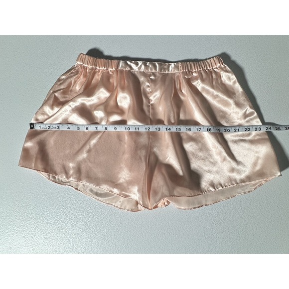 Victoria's Secret Peach Floral Pajama Shorts Set L Satin Sleepwear Vintage - Picture 10 of 14